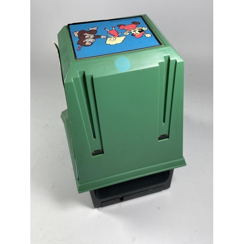 364 - A RETRO 1981 NINTENDO COLECO DONKEY KONG TABLE TOP ARCADE GAME