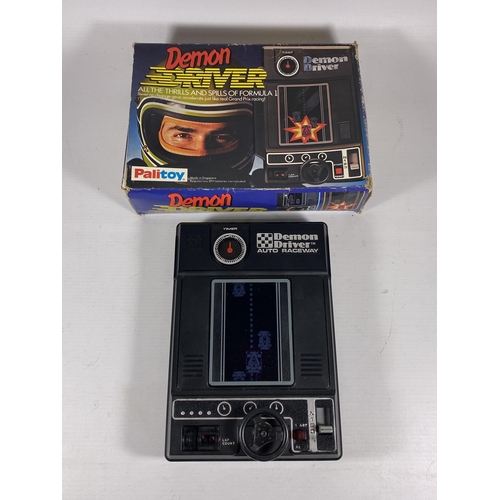 423 - A RETRO BOXED PALITOY DEMON DRIVER AUTO RACEWAY GAME