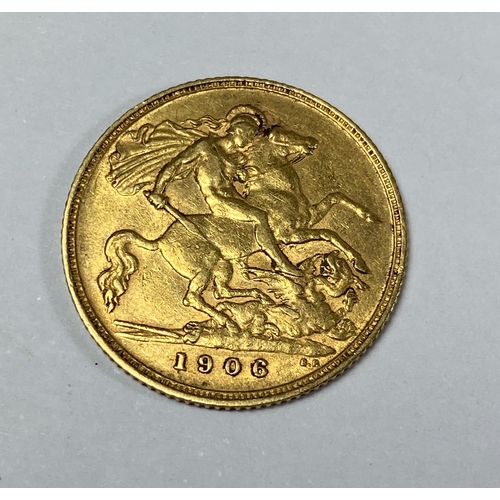 501 - AN EDWARD VII 1906 GOLD HALF SOVEREIGN