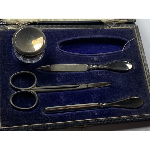 524 - A CASED CHESTER HALLMARKED SILVER MANICURE SET (MISSING ONE ITEM)