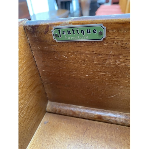 2561 - A MID 20TH CENTURY OAK BUREAU, 30