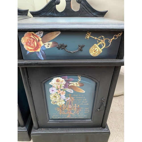 2586 - A PAIR OF FLORAL PAINTED BEDSIDE LOCKERS