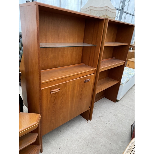 2601 - TWO RETRO TEAK G-PLAN UNIT TOPS AND CORNER UNIT