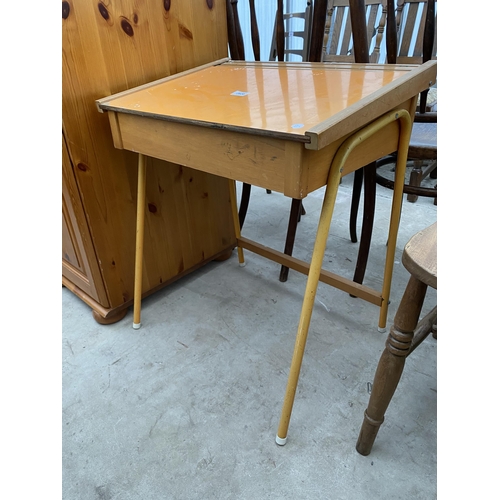 2620 - A 1970'S ORANGE CHILDS DESK