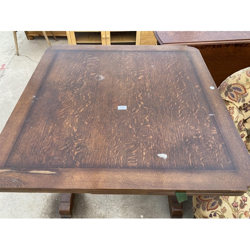 2676 - A MID 20TH CENTURY OAK DRAW-LEAF DINING TABLE, 36