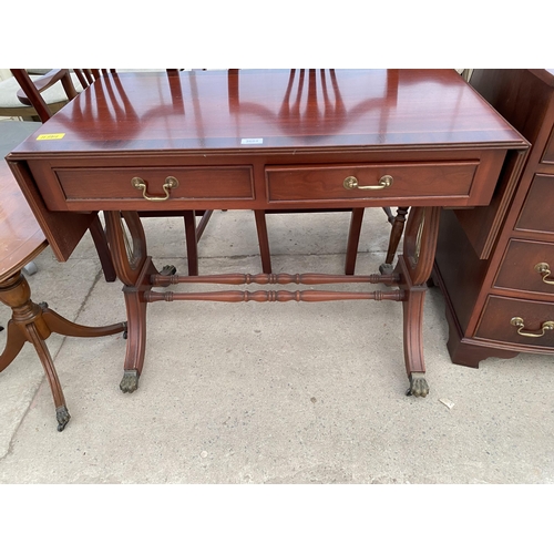 2683 - A MAHOGANY AND CROSSBANDED SOFA TABLE