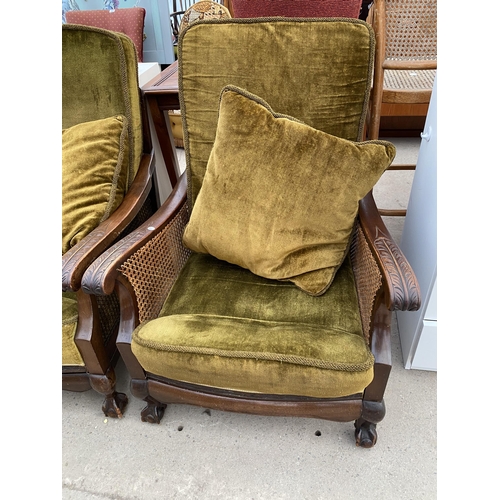 2685 - AN EARLY 20TH CENTURY MAHOGANY BERGERE THREE PIECE SUITE ON BALL AND CLAW FEET