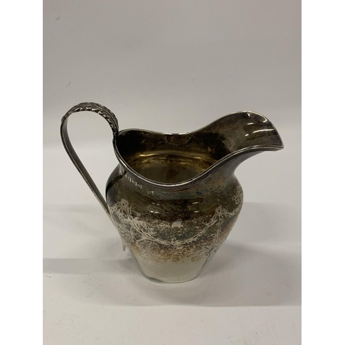 24 - A BIRMINGHAM HALLMARKED SILVER CREAM JUG, WEIGHT 122G