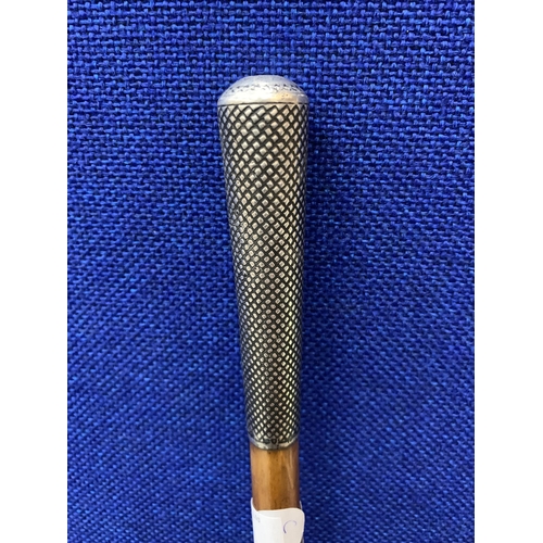 60 - A HALLMARKED SILVER BARKER, LONDON, SWAGGER STICK, LENGTH 134CM