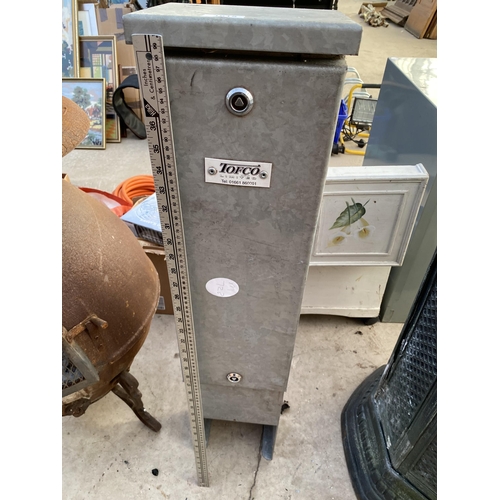 1615 - A STEEL LOCKABLE TOFCO UNIT