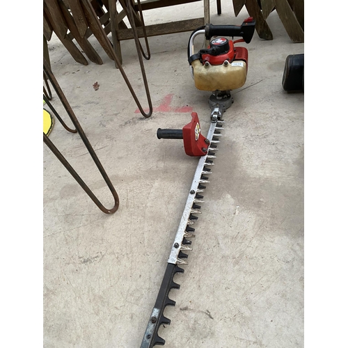 1634 - A KOMATSU PETROL HEDGE TRIMMER