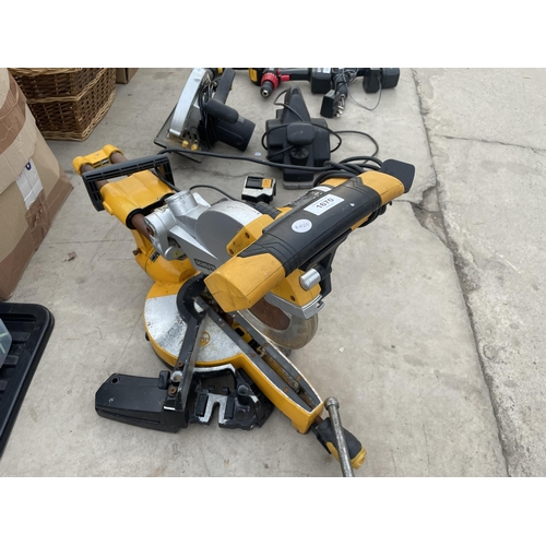 1670 - A JCB ELECTRIC MITRE SAW