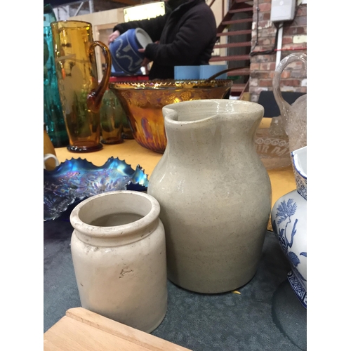 1004 - TWO BLUE AND WHITE VINTAGE JUGS - 1 A/F, THREE STONEWARE ITEMS PLUS A WOODEN KITCHEN MANDOLIN