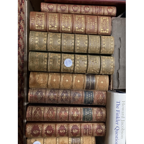 957 - A QUANTITY OF VINTAGE BOOKS TO INCLUDE BROWNING'S POETICAL WORKS, THE WORKS OF ALFRED TENNYSON, ANTH... 