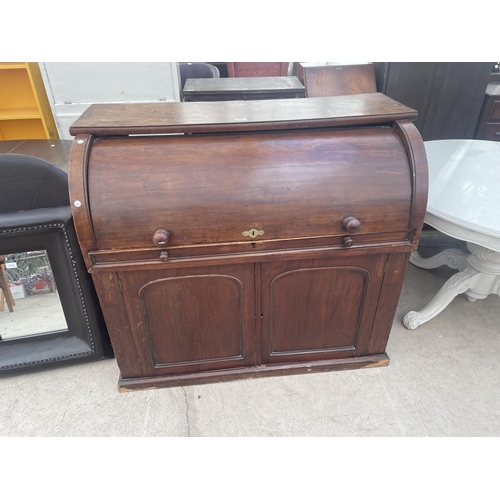 2771 - A VCITORIAN MAHOGANY CYLINDER BUREAU, 48