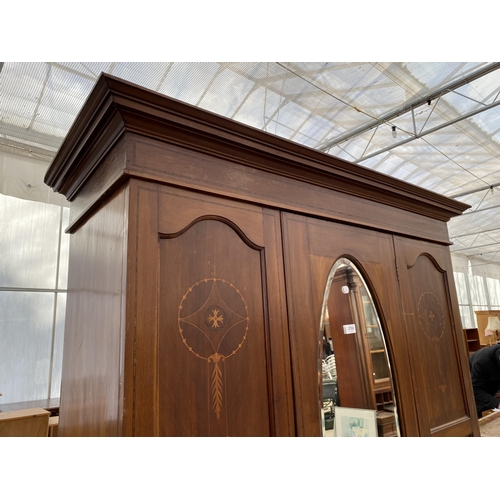 2760 - AN EDWARDIAN MAHOGANY AND INLAID MIRROR-DOOR WARDROBE AND MATCHING CHEST OF THREE DRAWERS