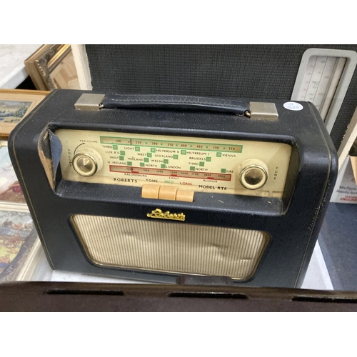 1106 - A COLLECTION OF VINTAGE RADIOS TO INCLUDE A WOODEN CASED CLARK AND SMITH, ROBERTS AND A BAKOLITE ULT... 