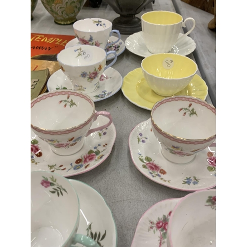 145 - A QUANTITY OF SHELLEY TEA WARE TO INCLUDE CUPS, SAUCERS, A BOWL, SANDWICH TRAQY PLUS A SUSIE COOPER ... 