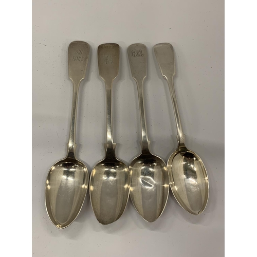 6 - A GROUP OF FOUR HALLMARKED SILVER TABLE SPOONS TO INCLUDE TWO GEORGIAN EXAMPLES, TOTAL WEIGHT 310G