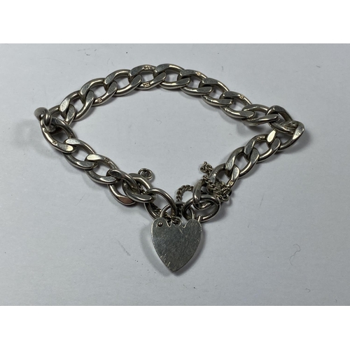 662 - A MARKED SILVER WRIST CHAIN