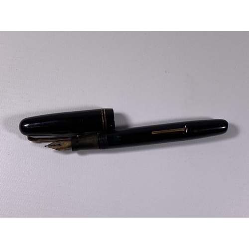 691 - A VINTAGE SWAN FOUNTAIN PEN WITH 14CT YELLOW GOLD NIB