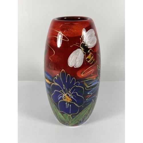 748 - A HANDPAINTED AND SIGNED IN GOLD ANITA HARRIS BEE VASE