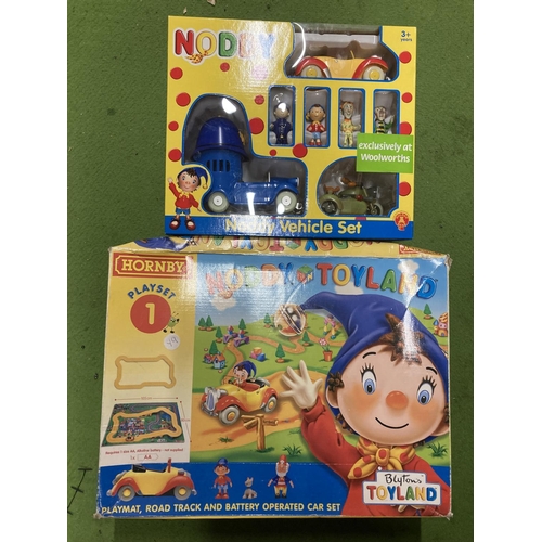 807 - TWO BOXED NODDY ITEMS TO INCLUDE A TOYLAND PLAYSET AND A VEHICLE SET WITH FIGURINES