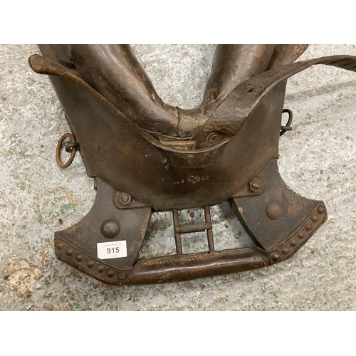 915 - A LARGE LEATHER HORSE COLLAR