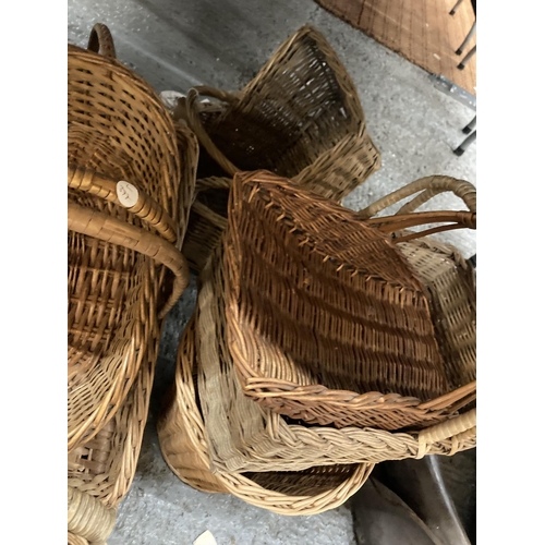 916 - A LARGE QUANTITY OF WICKER BASKETS TO INCLUDE VINTAGE