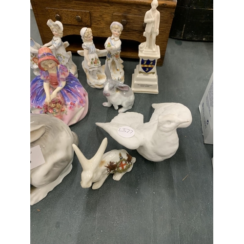 923 - AQUANTITY OF CERAMIC ITEMS TO INCLUDE RABBIT FIGURES, A SMALL ROYAL DOULTON MONICA, CONTINENTAL FIGU... 