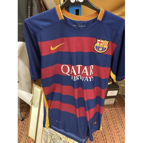 952 - A BARCELONA NUMBER 10 MESSI SHIRT