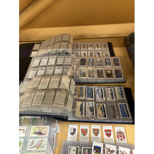 953 - A VERY LARGE COLLECTION OF VINTAGE CIGARETTE CARDS RANGING FROM THE EARLY 1900'S TO INCLUDE A CARD C... 