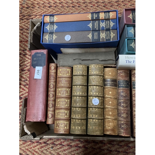 957 - A QUANTITY OF VINTAGE BOOKS TO INCLUDE BROWNING'S POETICAL WORKS, THE WORKS OF ALFRED TENNYSON, ANTH... 