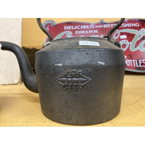 972 - TWO VINTAGE CAST IRON KETTLES - ONE WITH MISSING LID