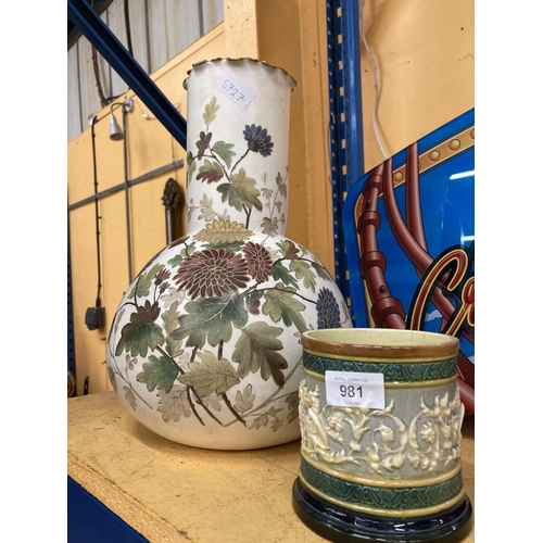 981 - A VICTORIAN HANDPAINTED VASE PLUS A MAJOLICA STYLE PLANTER