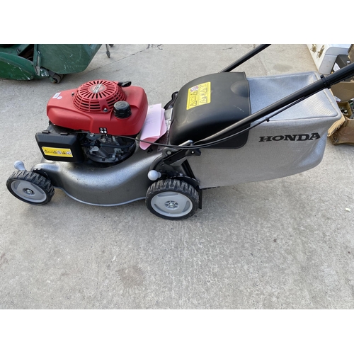 1808 - A HONDA IZY EASY START LAWN MOWER WITH GRASS BOX