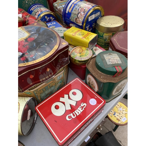 1907 - A LARGE ASSORTMENT OF VINTAGE TINS