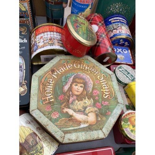 1907 - A LARGE ASSORTMENT OF VINTAGE TINS