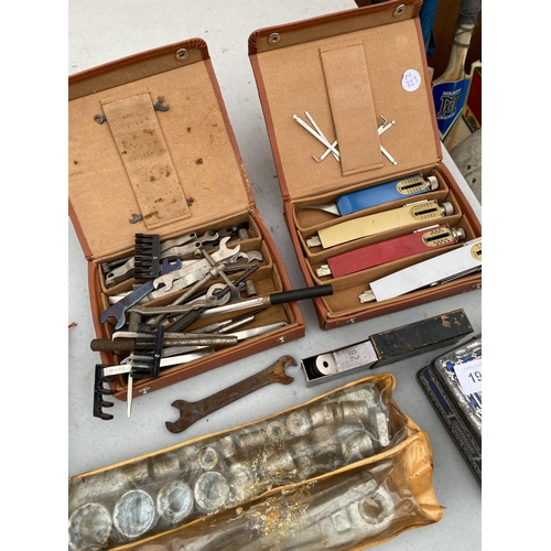 1927 - AN ASSORTMENT OF TOOLS TO INCLUDE SPANNERS AND SOCKETS ETC