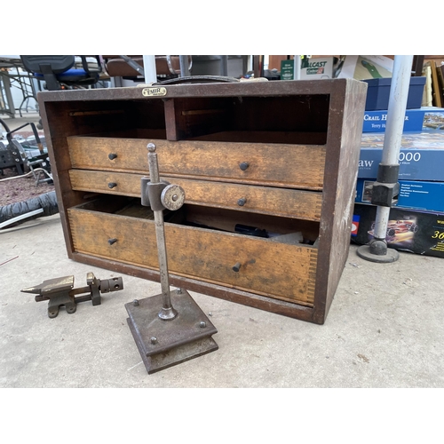 1967 - A VINTAGE WOODEN MINITURE JOINERS CHEST WITH AN ASSORTMENT OF TOOLS TO INCLUDE CALIPERS, A VICE AND ... 