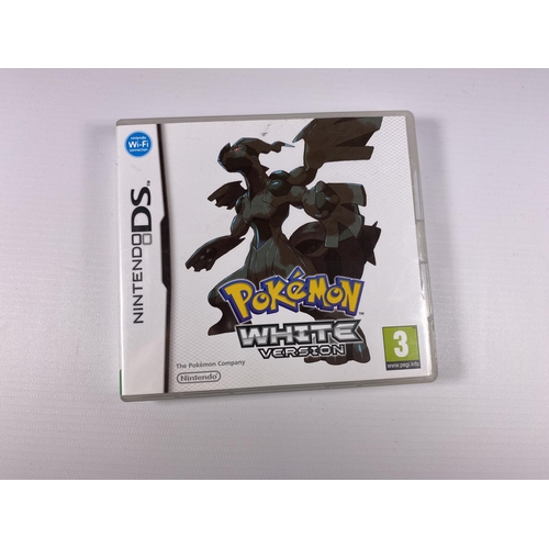 463 - A NINTENDO DS POKEMON WHITE GAME