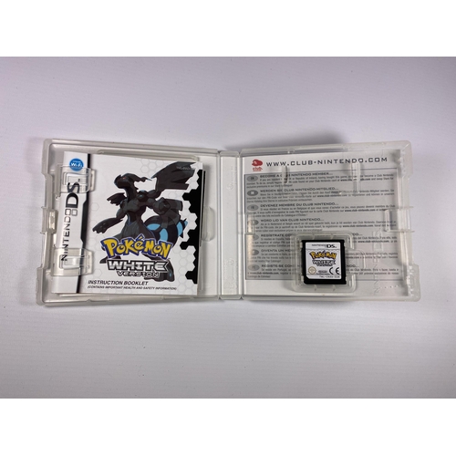 463 - A NINTENDO DS POKEMON WHITE GAME