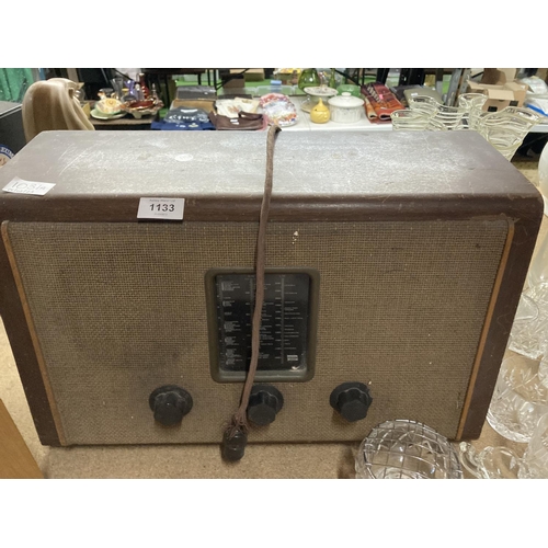 1133 - A VINTAGE MURPHY RADIO