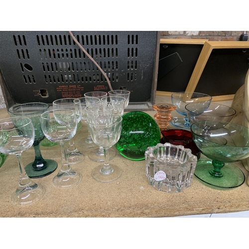 1192 - A QUANTITY OF GLASSWARE TO INCLUDE A FLUTED VASE, BOWLS, SHERRY GLASSES, DESSERT DISHES, A PAPERWEIG... 