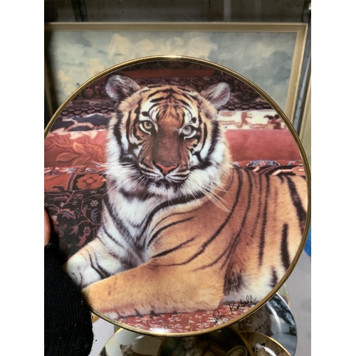 1196 - A LARGE COLLECTION OF CABINET/WALL PLATES ALL WITH A BIG CAT THEME - 19 IN TOTAL