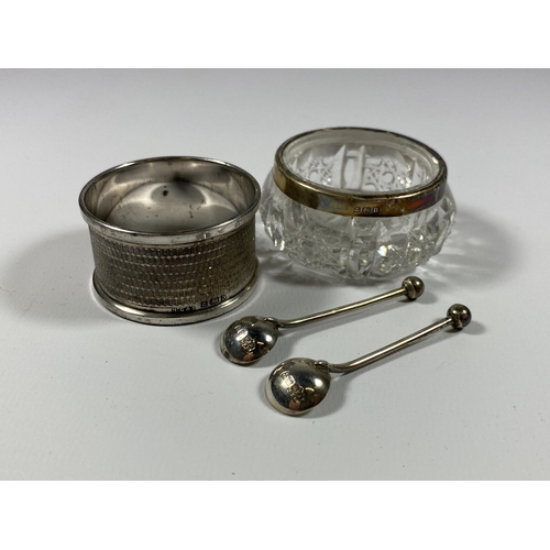 699 - A MIXED GROUP OF SILVER ITEMS TO INCLUDE A NAPKIN RING, CUT GLASS OPEN SALT AND TWO SALT SPOONS