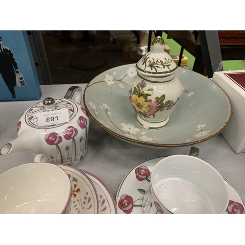 891 - A QUANTITY OF ITEMS TO INCLUDE CHINA TRIO SETS, JUGS, A FLORAL BOWL, ETC