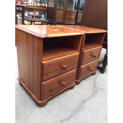 2843 - A PAIR OF MODERN PINE BEDSIDE CHESTS