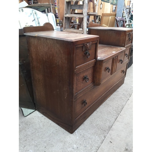 2877 - AN OAK DRESSING TABLE