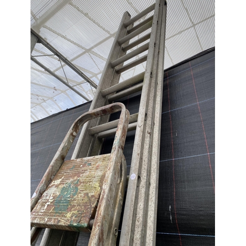 2039 - AN ABRU EXTENDABLE LADDER, A SIX RUNG ALUMINIUM STEP LADDER AND TWO FURTHER STEP LADDERS